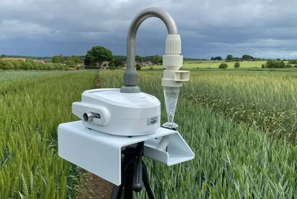 Image: AirSeq sucks air through a series of filters, with airborne particles ending up in a collection fluid for futher analysis. Credit: The Trustees of the Natural History Museum, London.