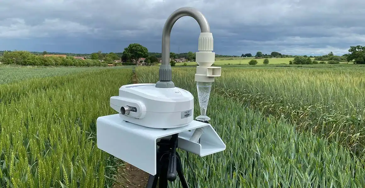 Image: AirSeq sucks air through a series of filters, with airborne particles ending up in a collection fluid for futher analysis. Credit: The Trustees of the Natural History Museum, London.